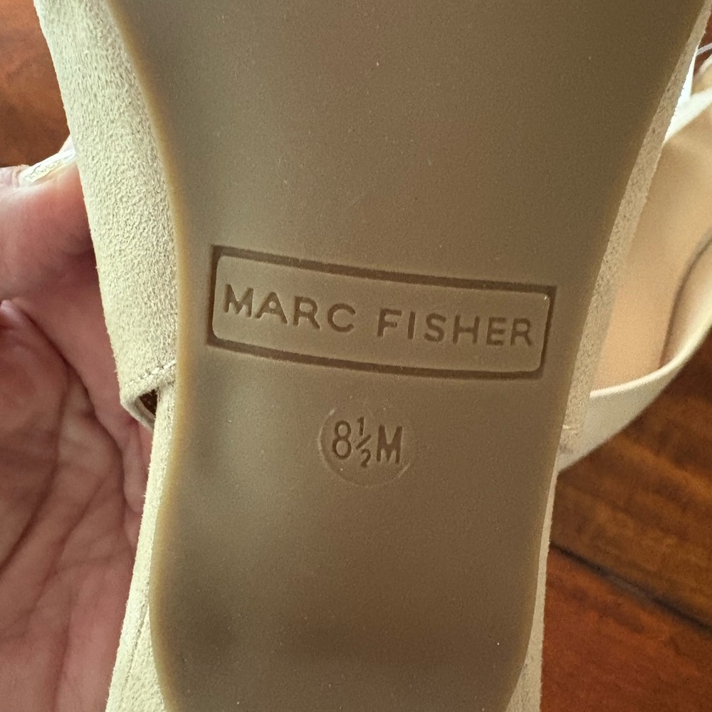 Marc Fisher women’s sling back pumps. Shoes. - Picture 3 of 7